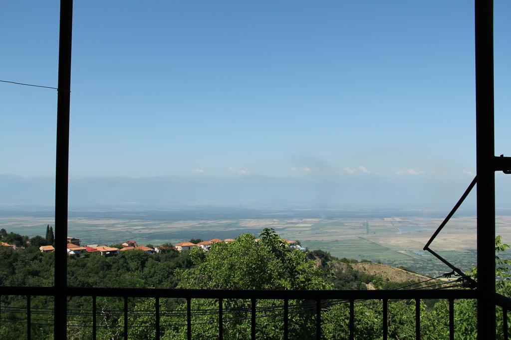 Guest House Aisi Sighnaghi Exterior photo